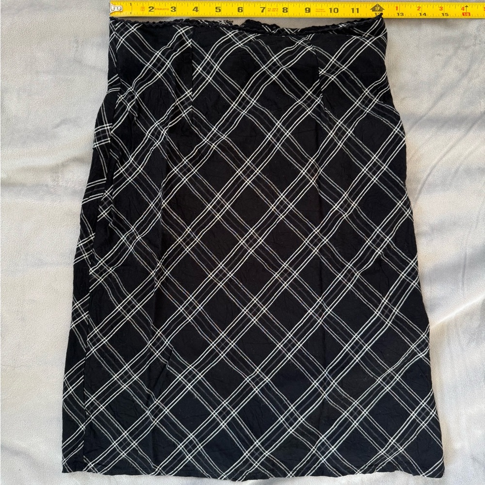 Aeropostale Black Midi Skirt with White Plaid